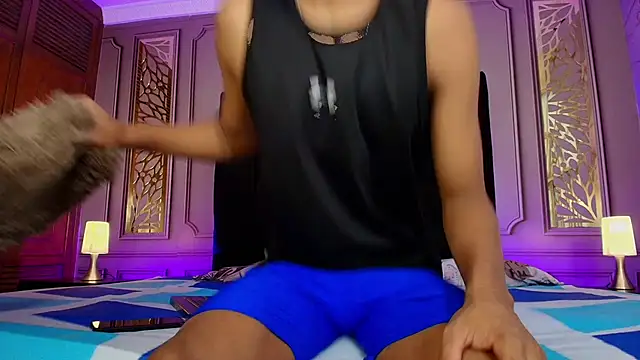 KingStark  online show from November 17, 2025, 11:38 am