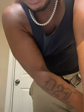 Snapshot of KeYBuMp323 chatting on October 19, 2025, 3:01 pm KeYBuMp323 online show from October 19, 2025, 3:01 pm