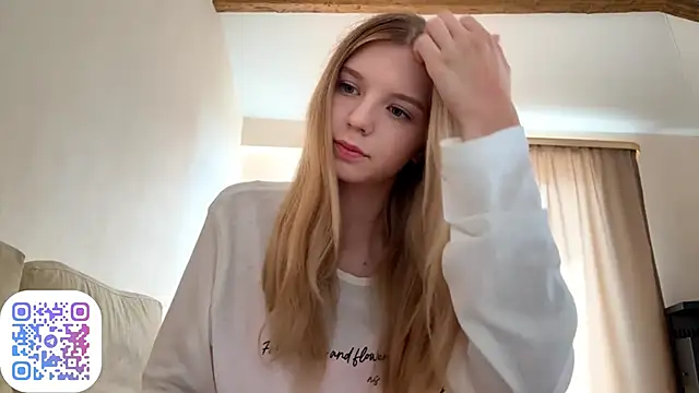 Snapshot of FruityXo chatting on September 9, 2025, 8:36 am FruityXo online show from September 9, 2025, 8:36 am