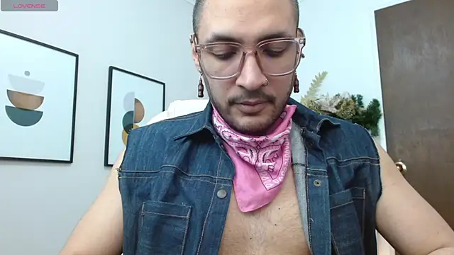   Damian    online show from November 25, 2025, 12:43 am