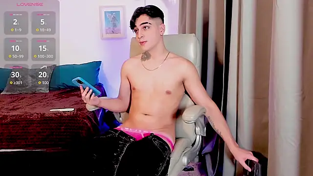 Thiago winteer online show from December 21, 2025, 4:41 am