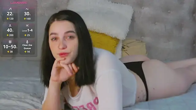 Leah Brooks online show from November 25, 2025, 5:07 am