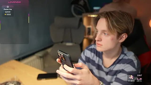 Snapshot of Serxyi chatting on February 15, 2026, 4:47 pm Serxyi online show from February 15, 2026, 4:47 pm