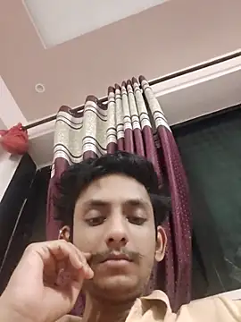 Snapshot of yung_cplz chatting on September 22, 2025, 4:42 pm yung cplz online show from September 22, 2025, 4:42 pm