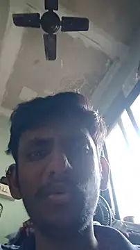 Snapshot of yung_cplz chatting on November 23, 2025, 8:14 am yung cplz online show from November 23, 2025, 8:14 am