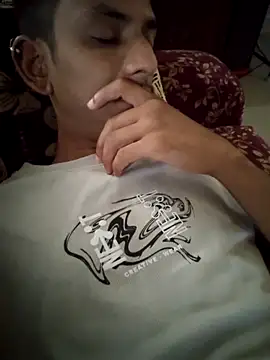 Snapshot of yung_cplz chatting on November 30, 2025, 11:14 am yung cplz online show from November 30, 2025, 11:14 am