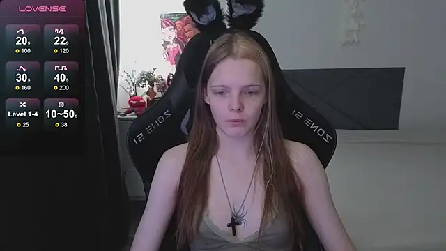 Luna Navy online show from September 24, 2025, 9:12 am