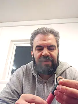 Snapshot of HairypapaK chatting on October 24, 2025, 4:42 am HairypapaK online show from October 24, 2025, 4:42 am