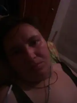 Snapshot of Romashka33011 chatting on November 5, 2025, 3:34 pm Romashka33011 online show from November 5, 2025, 3:34 pm