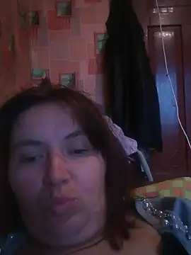 Snapshot of Romashka33011 chatting on November 7, 2025, 11:32 am Romashka33011 online show from November 7, 2025, 11:32 am