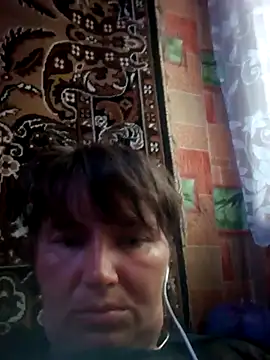 Snapshot of Romashka33011 chatting on June 12, 2026, 11:53 am Romashka33011 online show from June 12, 2026, 11:53 am