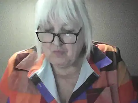 Snapshot of Alexia64231 chatting on February 19, 2026, 4:36 pm Alexia64231 online show from February 19, 2026, 4:36 pm