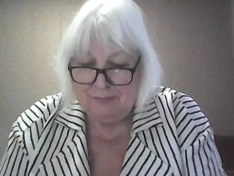 Snapshot of Alexia64231 chatting on March 27, 2026, 8:26 am Alexia64231 online show from March 27, 2026, 8:26 am