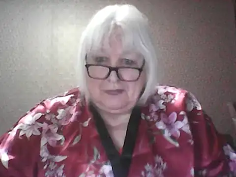 Snapshot of Alexia64231 chatting on April 8, 2026, 11:27 pm Alexia64231 online show from April 8, 2026, 11:27 pm