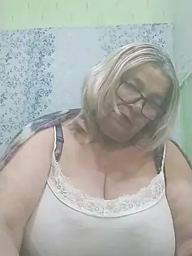 Snapshot of MargaritaSweet51 chatting on April 12, 2026, 10:37 pm MargaritaSweet51 online show from April 12, 2026, 10:37 pm