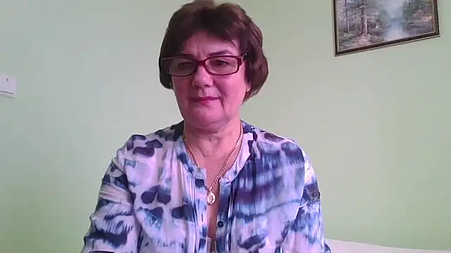 Snapshot of Galina56301 chatting on October 29, 2025, 7:32 am Galina56301 online show from October 29, 2025, 7:32 am