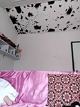 oxxy jean online show from February 1, 2026, 1:42 pm