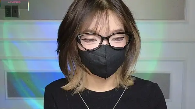      Panda      online show from April 12, 2026, 9:42 pm