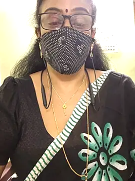 sweet-lotus online show from February 10, 2026, 4:27 am