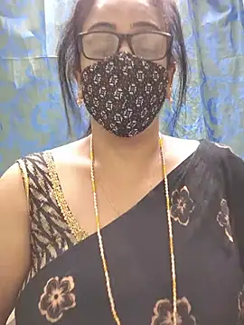 Snapshot of sweet-lotus chatting on July 8, 2026, 6:12 pm sweet-lotus online show from July 8, 2026, 6:12 pm