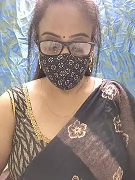 Snapshot of sweet-lotus chatting on July 18, 2026, 5:39 pm sweet-lotus online show from July 18, 2026, 5:39 pm