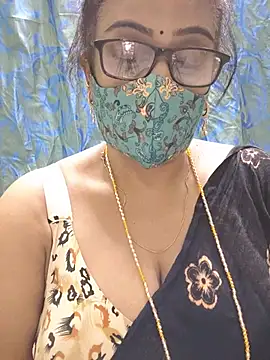Snapshot of sweet-lotus chatting on July 23, 2026, 5:55 pm sweet-lotus online show from July 23, 2026, 5:55 pm