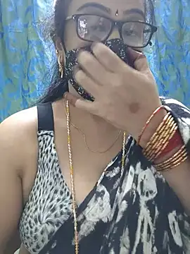 Snapshot of sweet-lotus chatting on July 26, 2026, 5:31 pm sweet-lotus online show from July 26, 2026, 5:31 pm