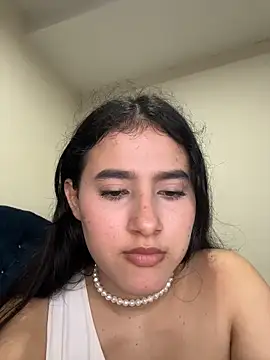 Snapshot of vikysexy283 chatting on November 16, 2025, 5:57 am vikysexy283 online show from November 16, 2025, 5:57 am