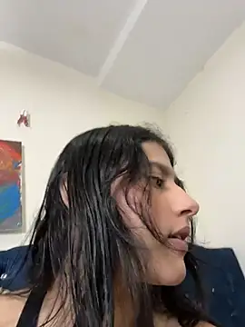 Snapshot of vikysexy283 chatting on November 18, 2025, 7:24 am vikysexy283 online show from November 18, 2025, 7:24 am