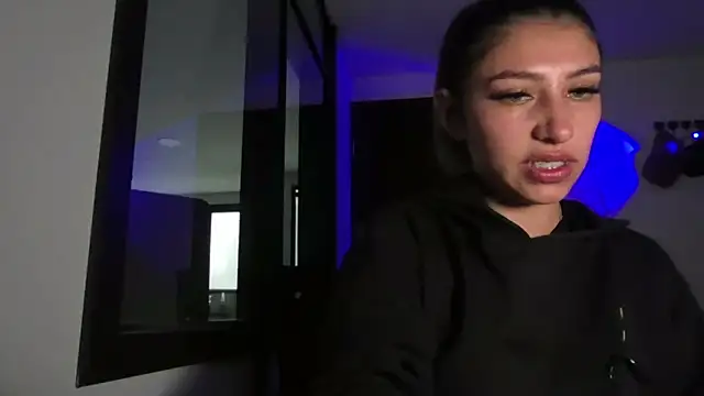 AriaBliss- online show from November 13, 2025, 7:24 pm