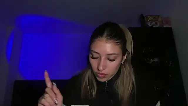 AriaBliss- online show from January 10, 2026, 7:48 pm