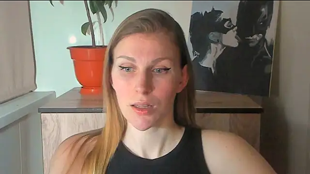 Snapshot of JuliaMuuun chatting on March 23, 2026, 5:50 pm JuliaMuuun online show from March 23, 2026, 5:50 pm