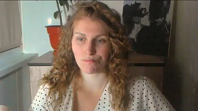 Snapshot of JuliaMuuun chatting on March 24, 2026, 7:19 pm JuliaMuuun online show from March 24, 2026, 7:19 pm