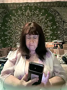 CrystalLime6411 online show from May 11, 2026, 2:45 pm