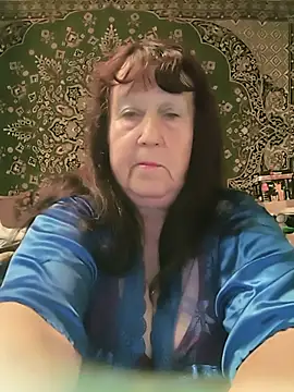CrystalLime6411 online show from May 13, 2026, 5:32 pm