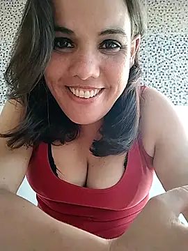 Snapshot of Bellapotencia1985 chatting on November 28, 2025, 10:29 am Bellapotencia1985 online show from November 28, 2025, 10:29 am