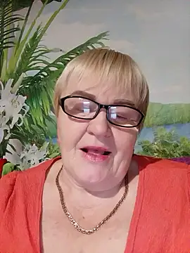 VioletSweet5566 online show from November 10, 2025, 8:08 pm