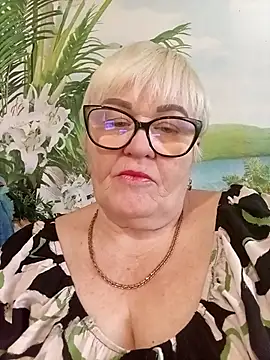 VioletSweet5566 online show from February 19, 2026, 8:21 am