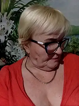 VioletSweet5566 online show from February 26, 2026, 10:20 pm