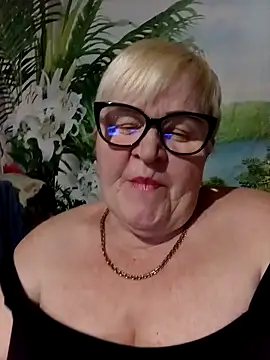 VioletSweet5566 online show from March 1, 2026, 8:00 pm