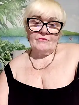 VioletSweet5566 online show from April 1, 2026, 6:16 pm