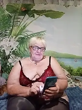 Snapshot of VioletSweet5566 chatting on July 7, 2026, 4:11 pm VioletSweet5566 online show from July 7, 2026, 4:11 pm