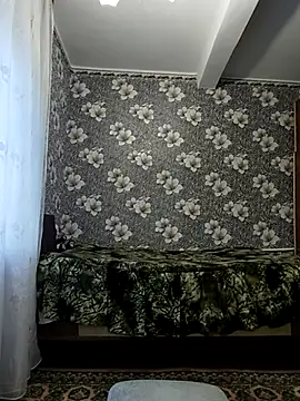 AliceGold5231 online show from September 11, 2025, 5:29 am