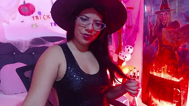 SamantaSweett  online show from October 23, 2025, 2:16 pm