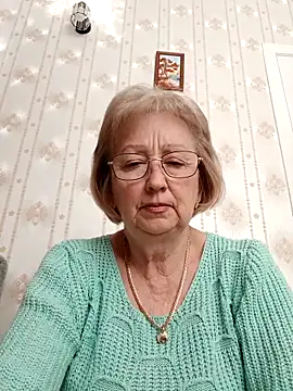 Snapshot of AlikaSwan5821 chatting on May 3, 2026, 1:17 pm AlikaSwan5821 online show from May 3, 2026, 1:17 pm