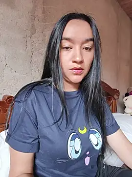 Snapshot of Williams_Hera chatting on July 4, 2026, 5:19 pm Williams Hera online show from July 4, 2026, 5:19 pm