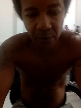 moreno25centimetro online show from January 9, 2026, 1:36 pm