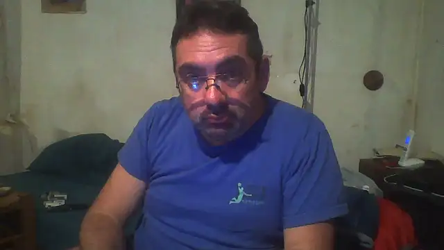 Snapshot of Jouons-ensembles2 chatting on November 20, 2025, 1:50 am Jouons-ensembles2 online show from November 20, 2025, 1:50 am