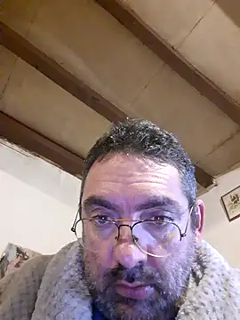 Snapshot of Jouons-ensembles2 chatting on November 23, 2025, 1:16 am Jouons-ensembles2 online show from November 23, 2025, 1:16 am