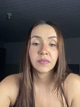 MiaDiosa online show from November 11, 2025, 9:04 pm